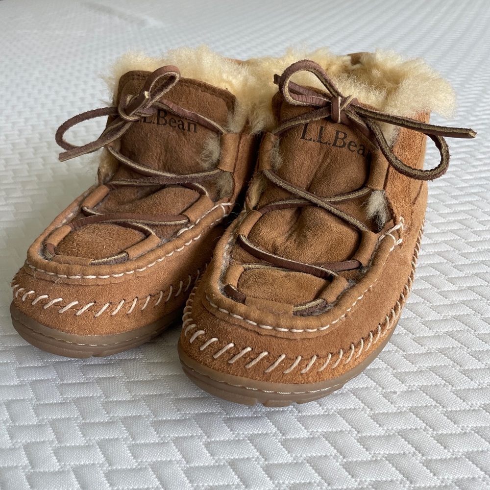 Wicked Good Moccasins W’s Sz 6